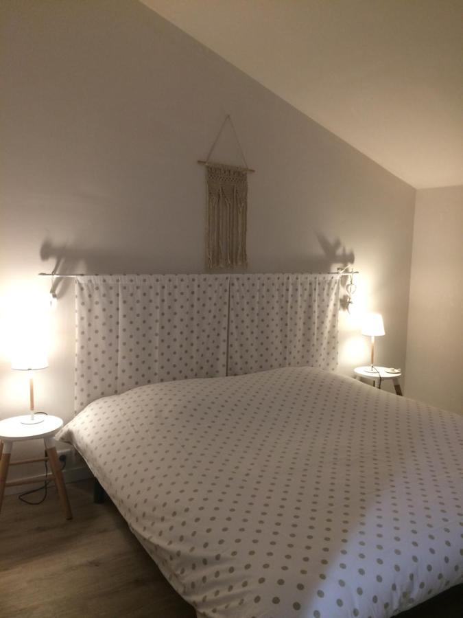 Le Petit Monty Gite Cote Jardin Saint-Malo-du-Bois Kültér fotó