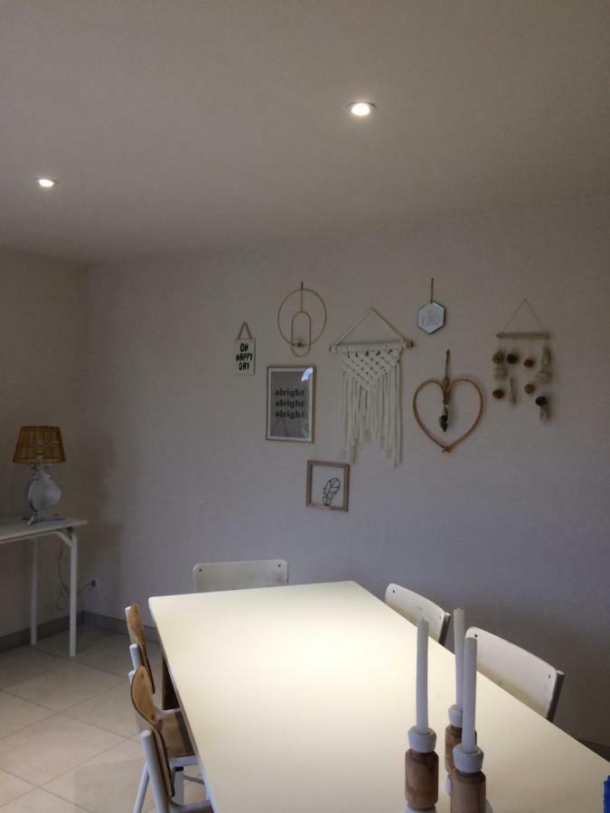 Le Petit Monty Gite Cote Jardin Saint-Malo-du-Bois Kültér fotó